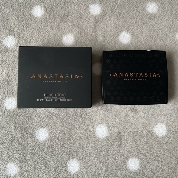 Anastasia Beverly Hills Blush Trio - Picture 3 of 6